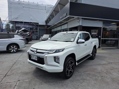 2022 Mitsubishi Triton - Thumbnail