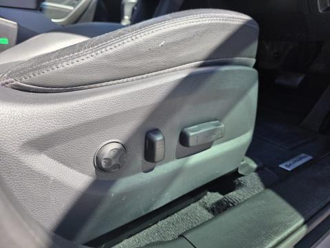 2018 Hyundai Santa Fe - Thumbnail