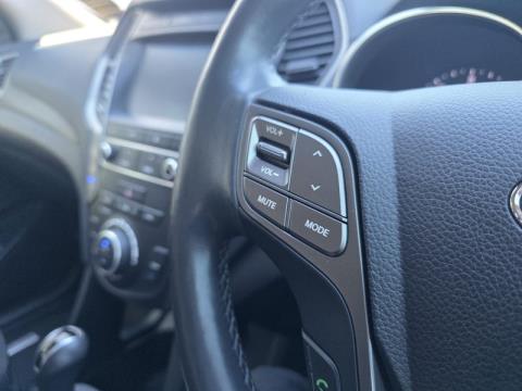 2018 Hyundai Santa Fe - Thumbnail