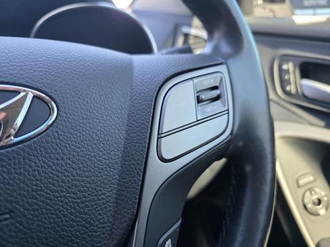 2018 Hyundai Santa Fe - Thumbnail