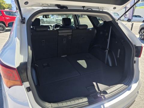 2018 Hyundai Santa Fe - Thumbnail