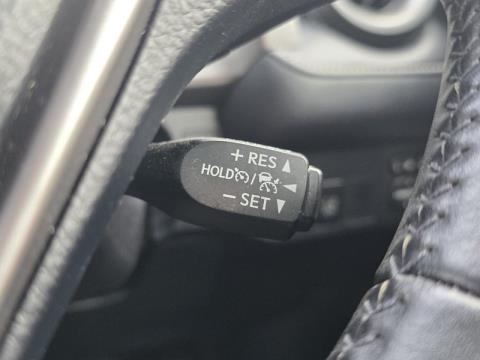 2016 Toyota RAV4 - Thumbnail