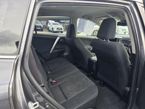 2016 Toyota RAV4 - Thumbnail