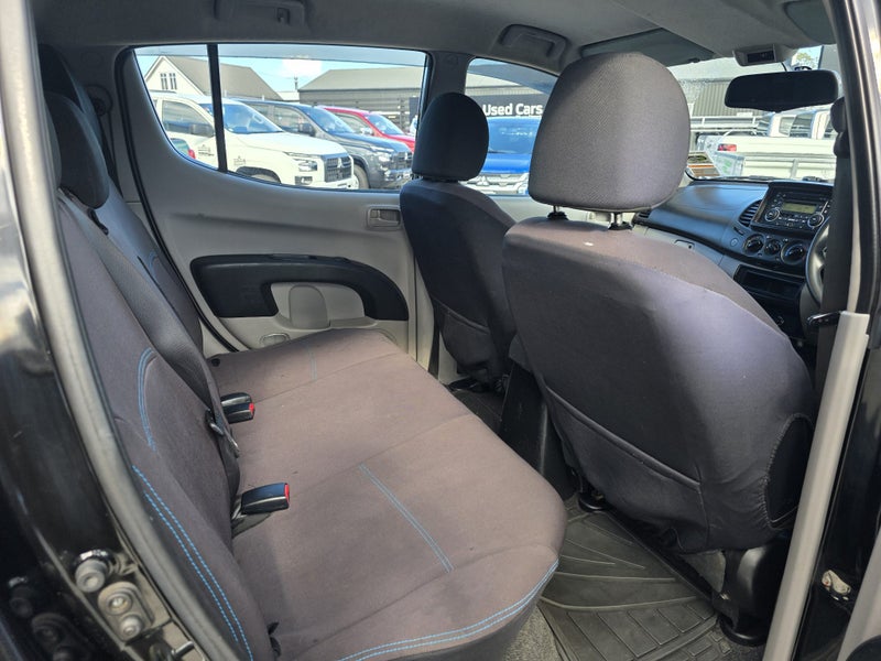 2012 Mitsubishi Triton