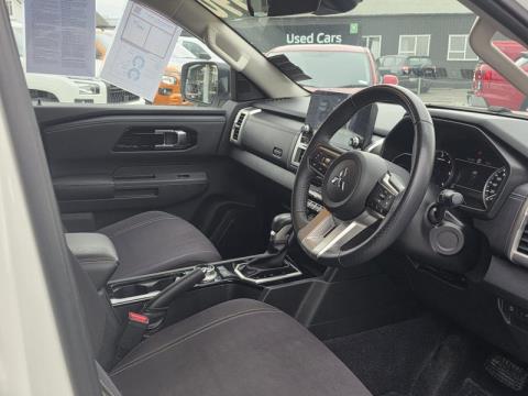 2024 Mitsubishi Triton - Thumbnail