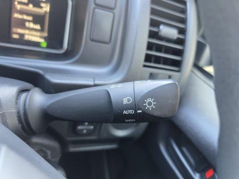 2020 Toyota Hiace - Thumbnail