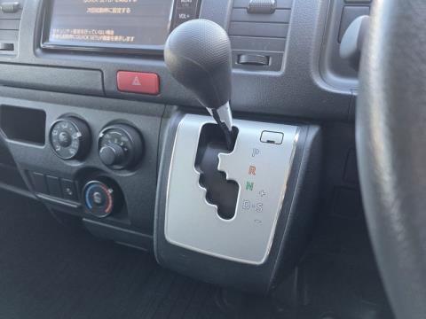 2020 Toyota Hiace - Thumbnail
