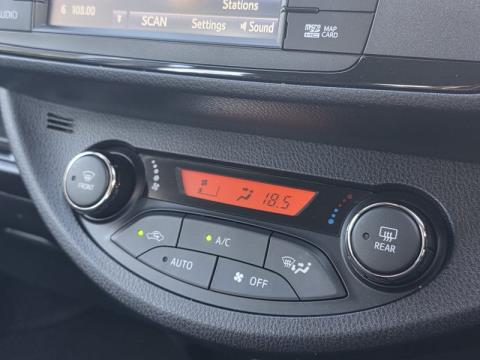 2019 Toyota Yaris - Thumbnail