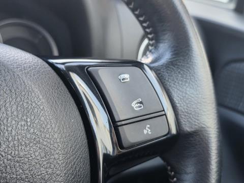 2019 Toyota Yaris - Thumbnail