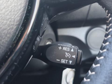 2019 Toyota Yaris - Thumbnail