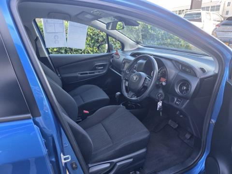 2019 Toyota Yaris - Thumbnail