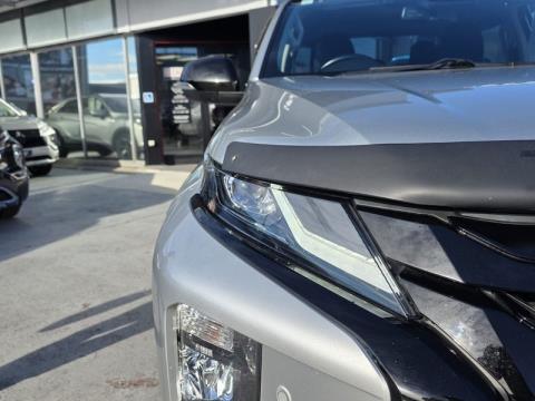 2022 Mitsubishi Triton - Thumbnail