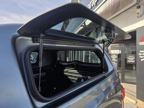2023 Nissan Navara - Thumbnail
