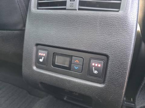 2022 Mitsubishi Outlander - Thumbnail