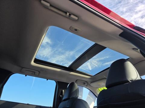 2022 Mitsubishi Outlander - Thumbnail