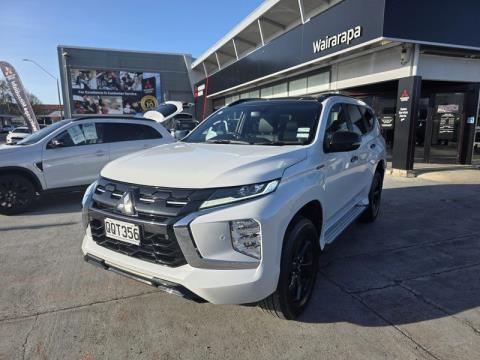 2024 Mitsubishi Pajero Sport - Thumbnail
