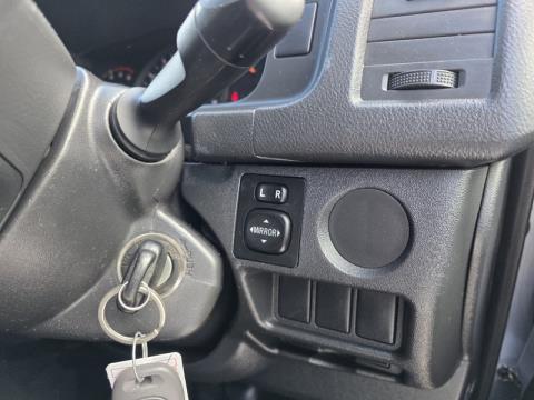 2017 Toyota Hiace - Thumbnail