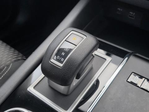 2022 Mitsubishi Outlander - Thumbnail