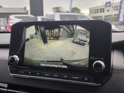 2022 Mitsubishi Outlander - Thumbnail