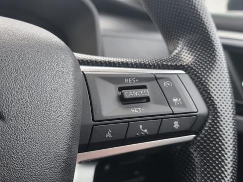 2022 Mitsubishi Outlander - Thumbnail