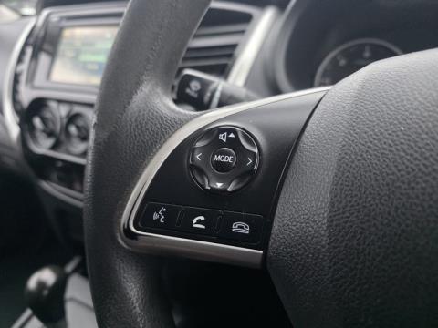2015 Mitsubishi Triton - Thumbnail