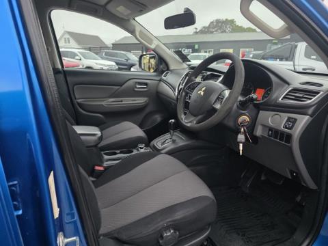 2015 Mitsubishi Triton - Thumbnail