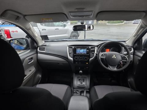 2015 Mitsubishi Triton - Thumbnail
