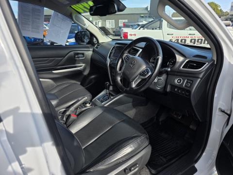 2022 Mitsubishi Triton - Thumbnail