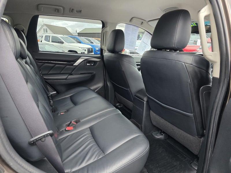 2015 Mitsubishi Pajero Sport