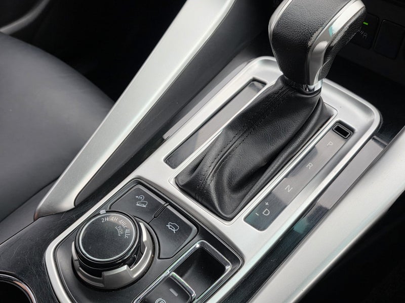 2015 Mitsubishi Pajero Sport