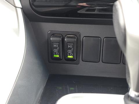 2015 Mitsubishi Pajero Sport - Thumbnail