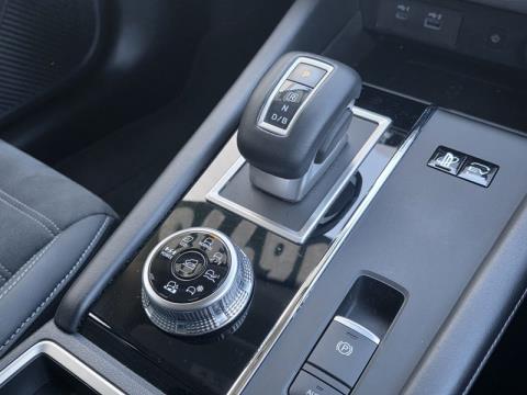 2022 Mitsubishi Outlander - Thumbnail