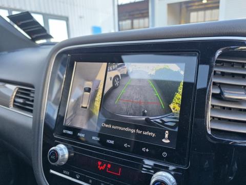 2020 Mitsubishi Outlander - Thumbnail