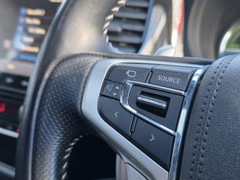 2020 Mitsubishi Outlander - Thumbnail