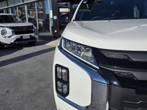 2022 Mitsubishi ASX - Thumbnail