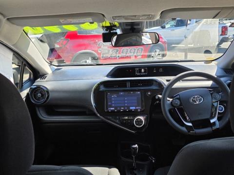 2019 Toyota Aqua - Thumbnail