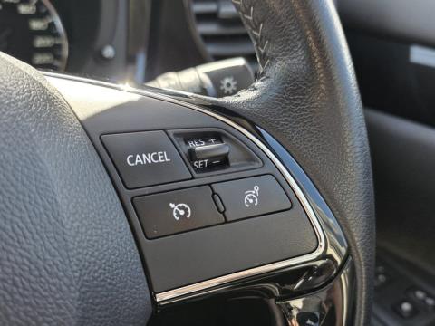 2022 Mitsubishi Outlander - Thumbnail