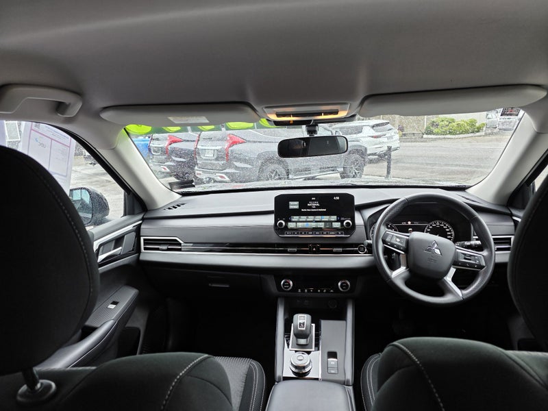 2024 Mitsubishi Outlander