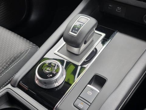 2024 Mitsubishi Outlander - Thumbnail