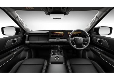 2027 Mitsubishi Pajero - Thumbnail
