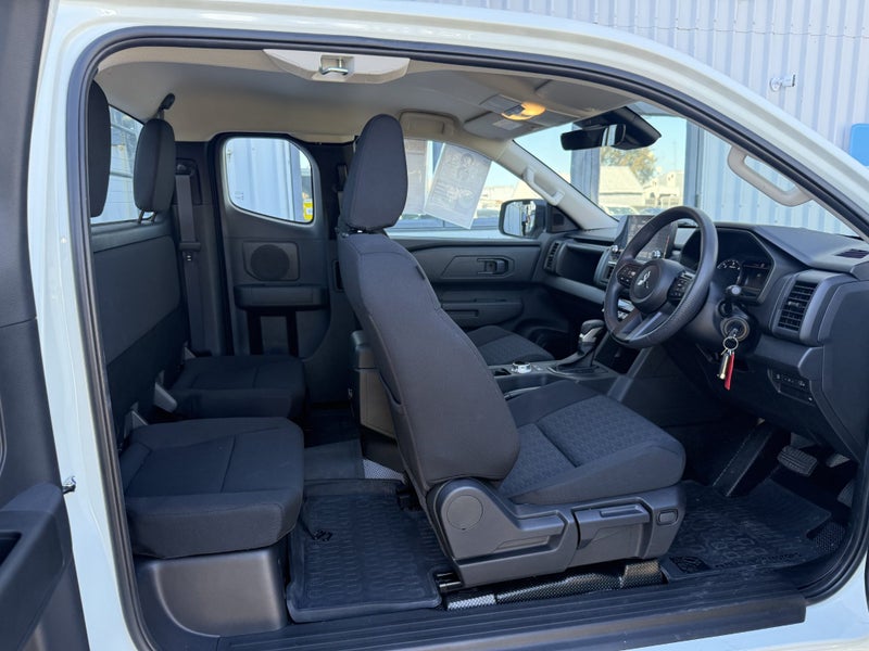 2025 Mitsubishi Triton