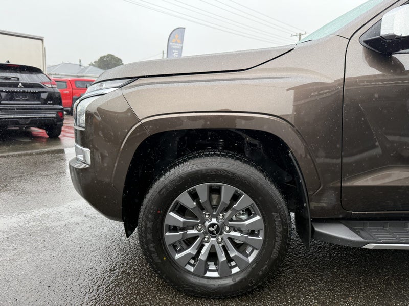 2025 Mitsubishi Triton