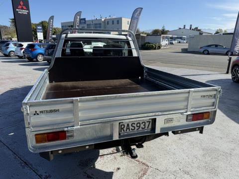 2025 Mitsubishi Triton - Thumbnail