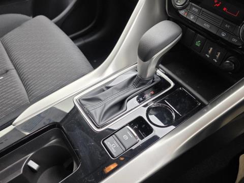 2025 Mitsubishi Eclipse Cross - Thumbnail