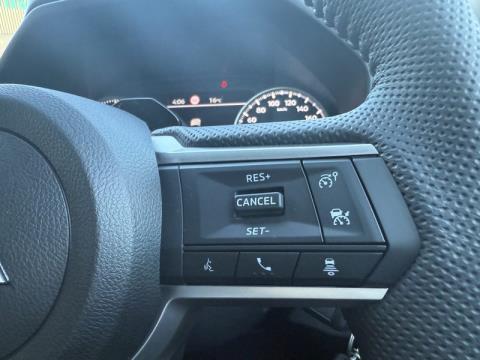 2025 Mitsubishi Triton - Thumbnail