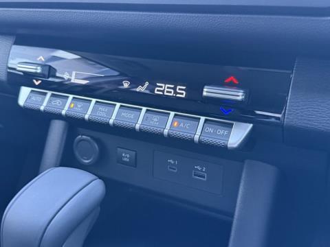 2025 Mitsubishi Triton - Thumbnail