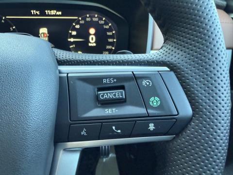 2025 Mitsubishi Outlander - Thumbnail