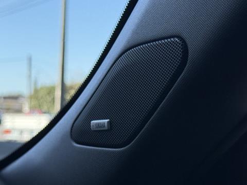 2025 Mitsubishi Outlander - Thumbnail