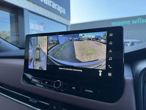 2025 Mitsubishi Outlander - Thumbnail