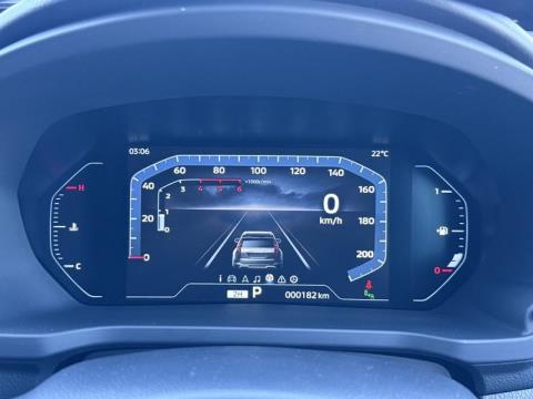 2025 Mitsubishi Pajero Sport - Thumbnail